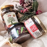 Подарочная корзина - оливковая паста, оливки, вяленые томаты