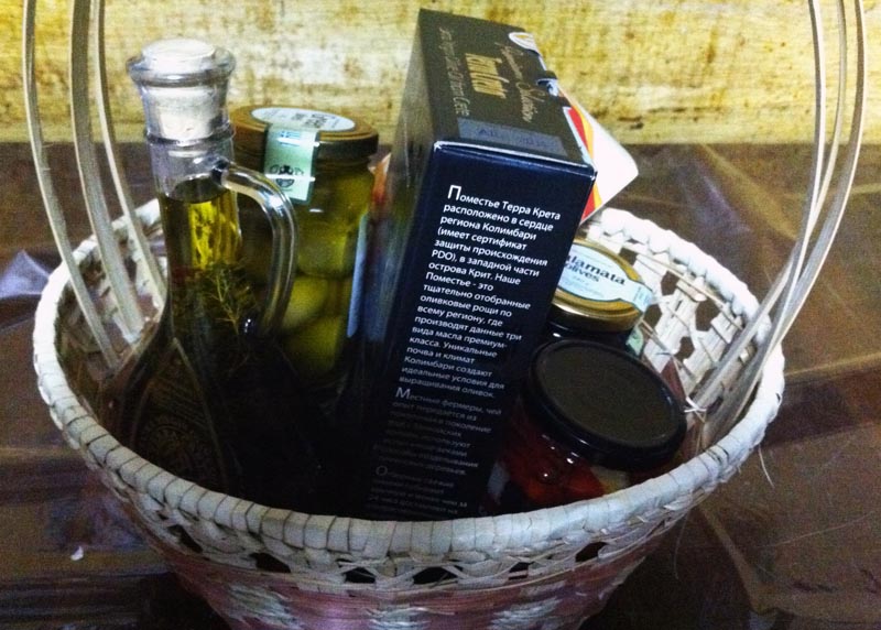 Подарочные корзины - оливки и оливковое масло