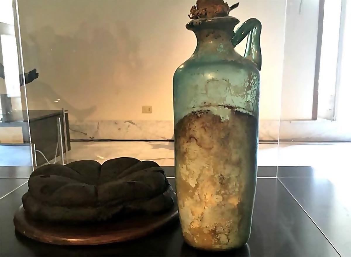 самая древняя бутылка с оливковым маслом